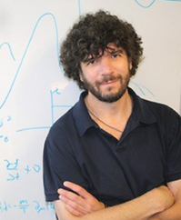 Julio F. Navarro 이미지